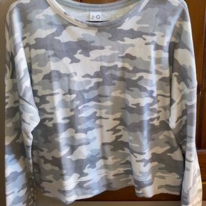 camo long sleeve shirt